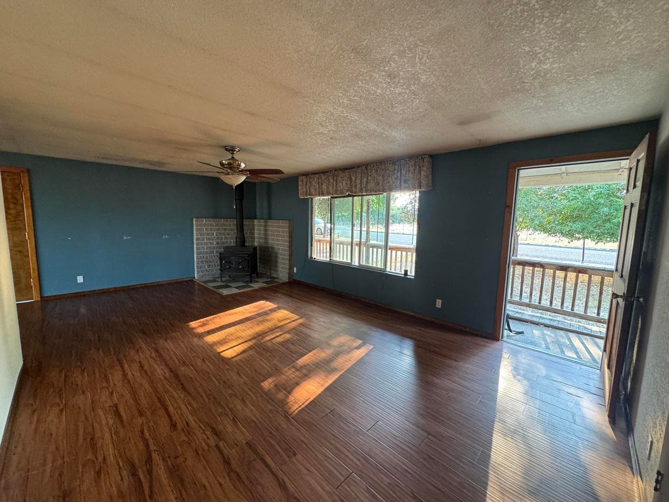 Photo of 1234 9th 5 of 33
