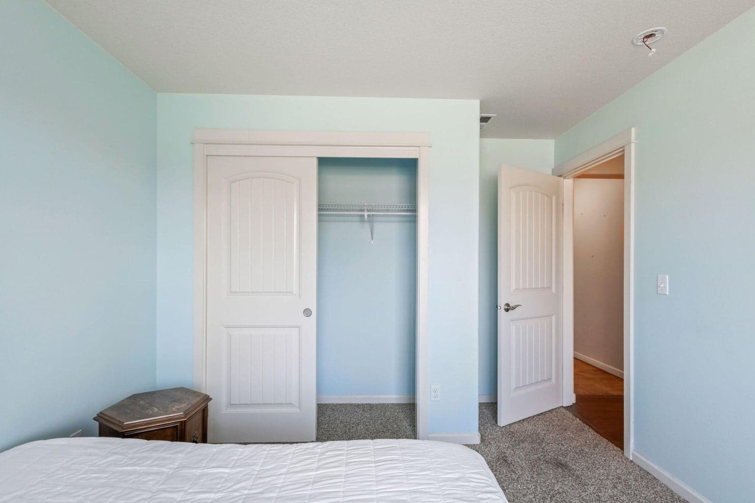 Photo of 468 SE Sumner Drive 21 of 27