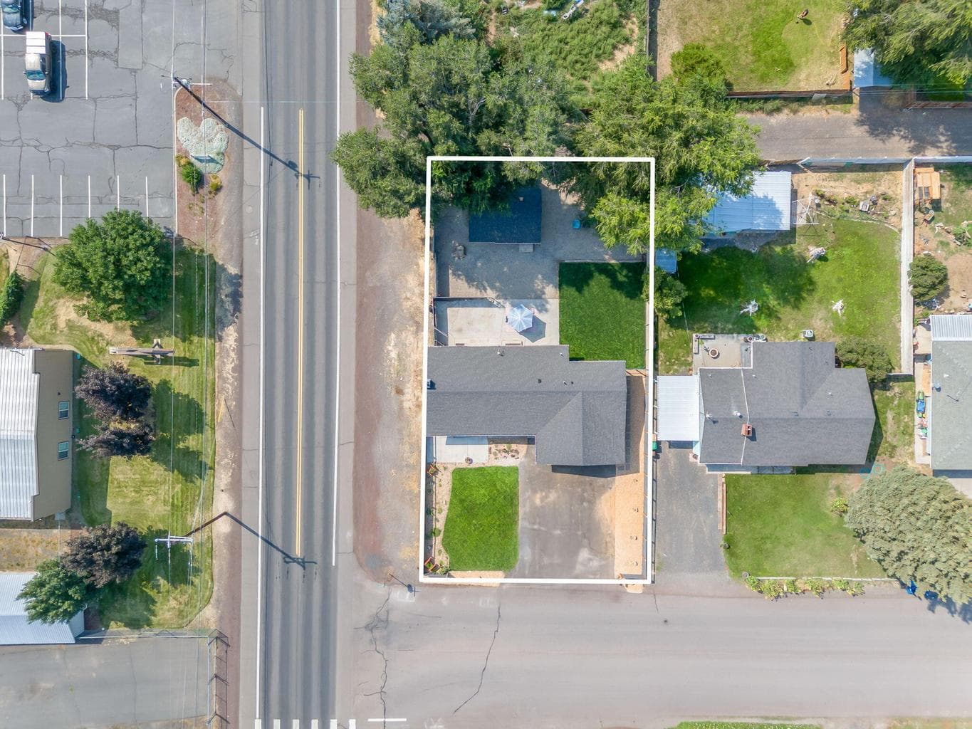 Photo of 795 SE Fairview Street 32 of 40