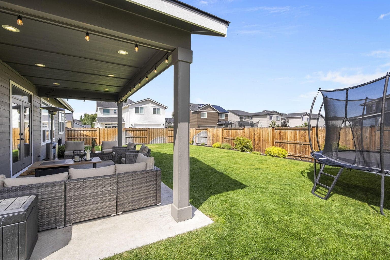 Photo of 2647 NW Greenwood Avenue 31 of 40