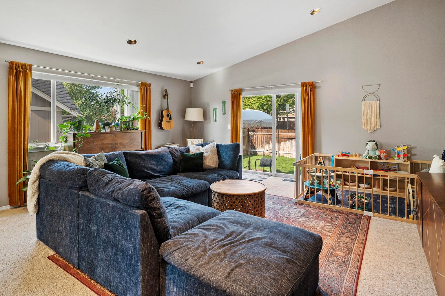 Photo of 2679 SW Salmon Avenue 8 of 38