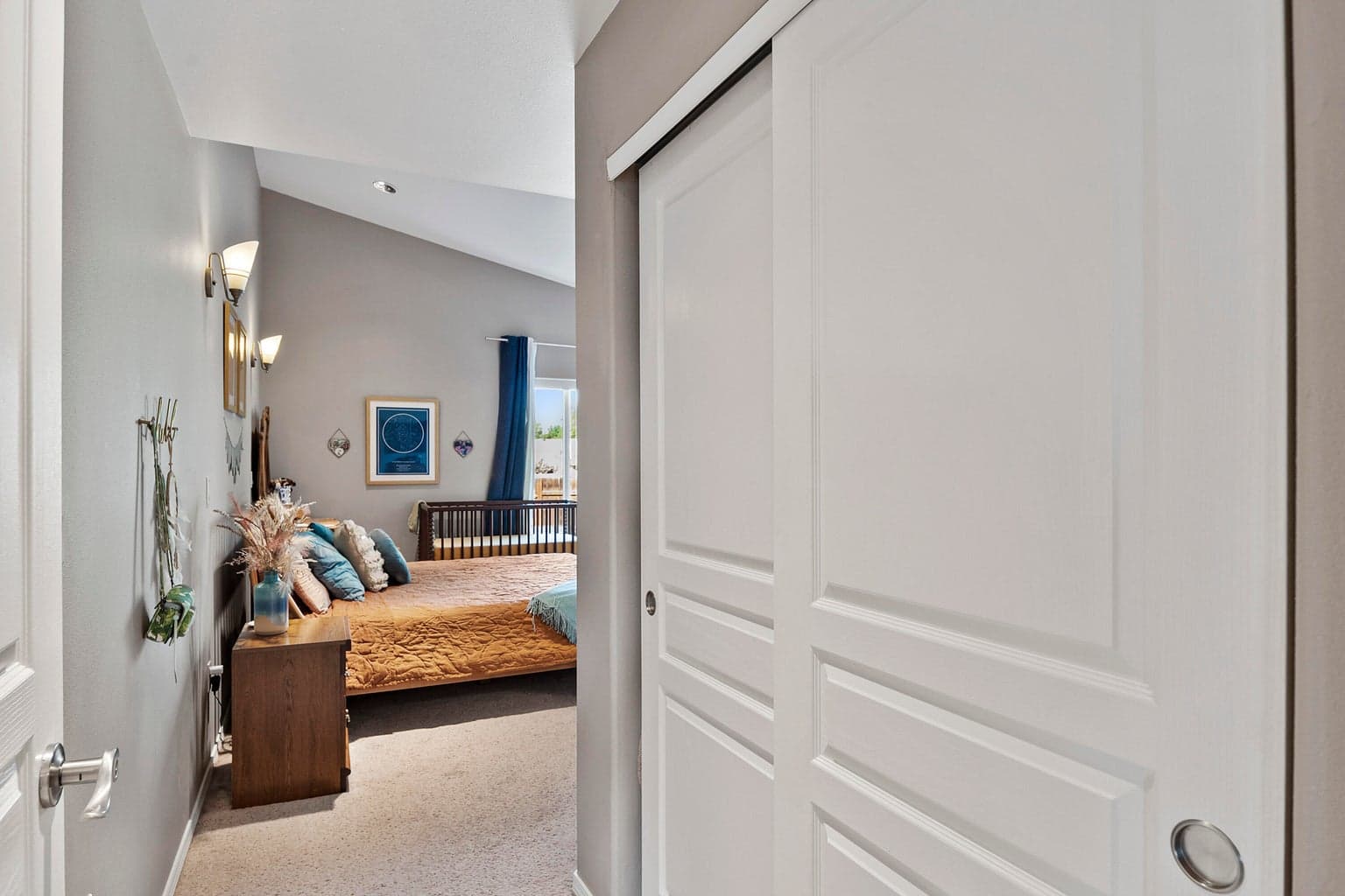 Photo of 2679 SW Salmon Avenue 21 of 38