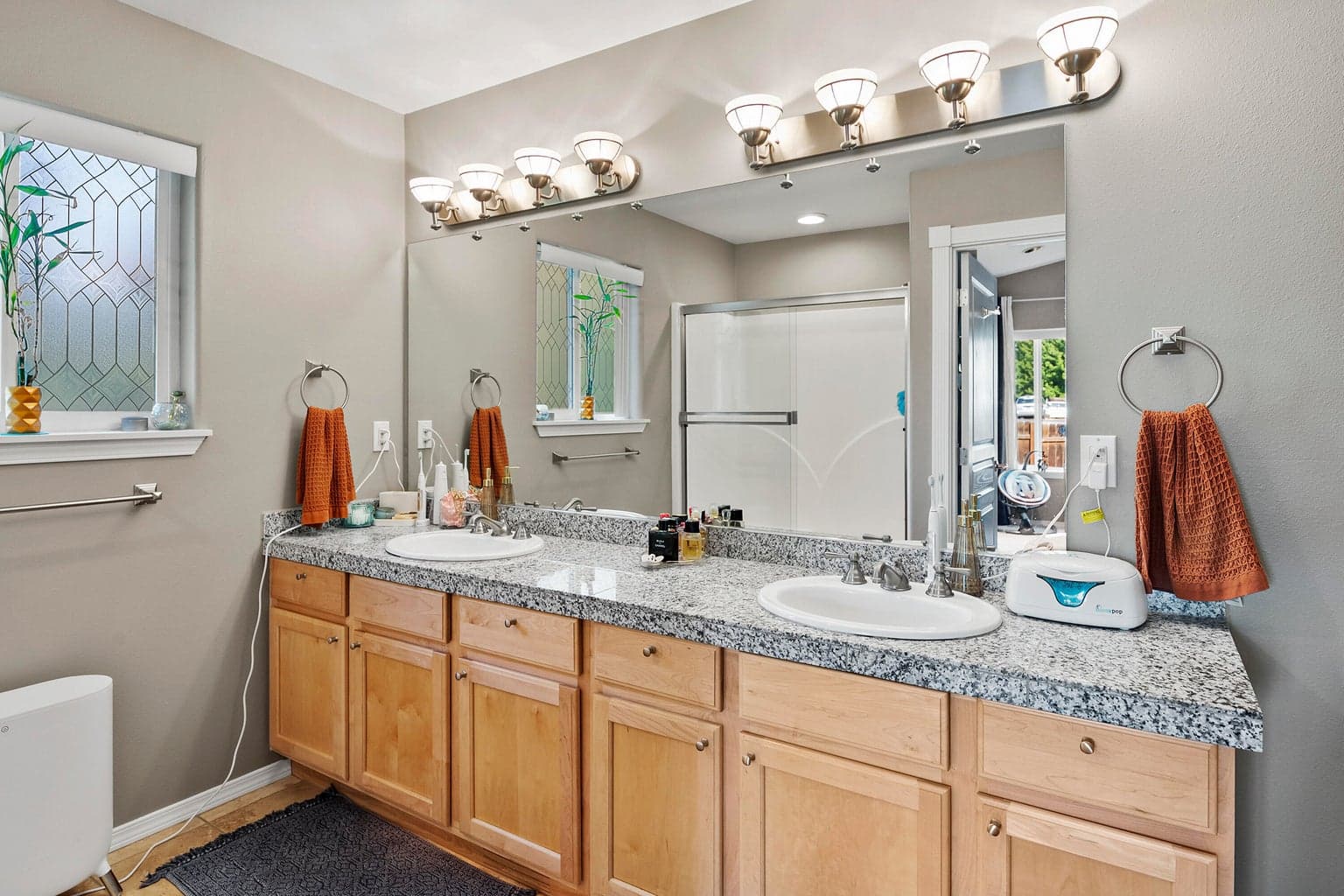 Photo of 2679 SW Salmon Avenue 26 of 38