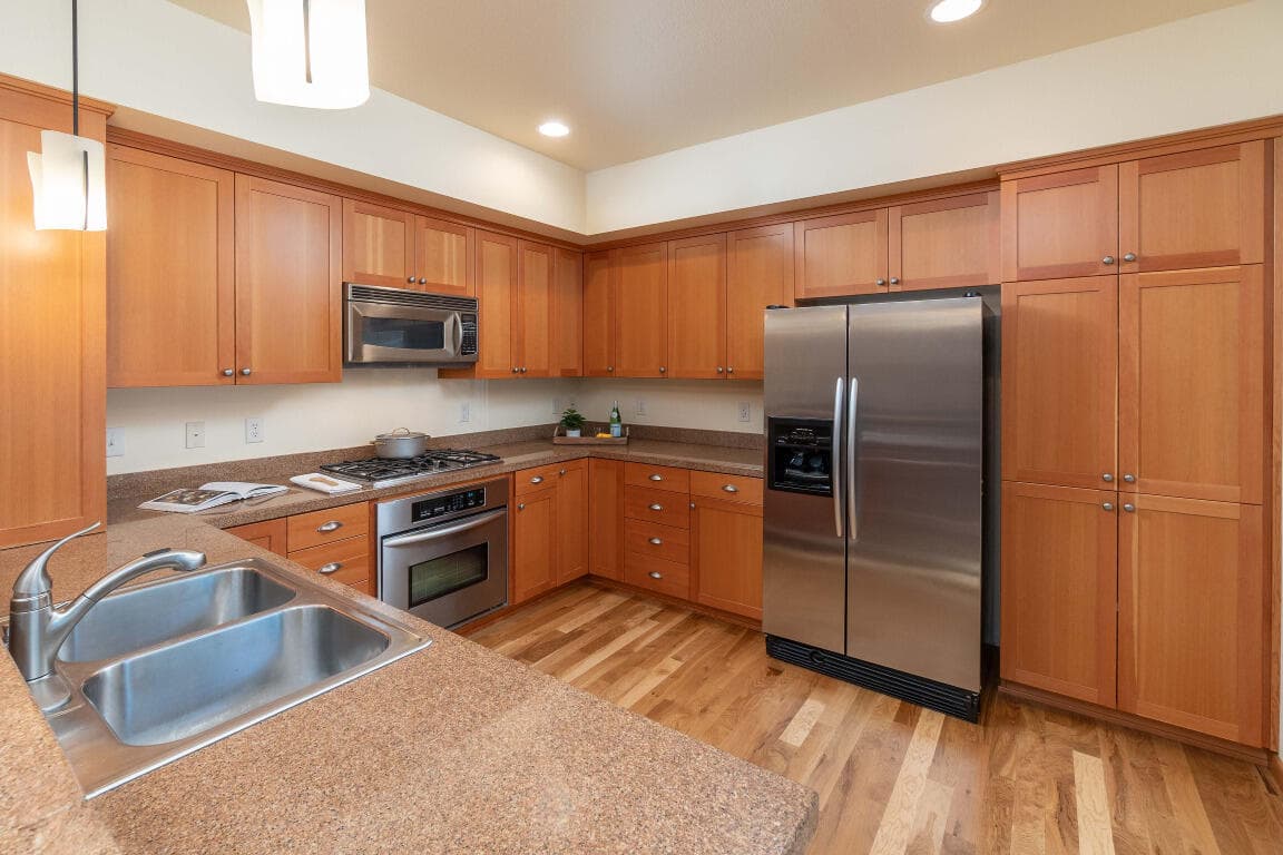 Photo of 57111 Fremont Drive 6 of 22