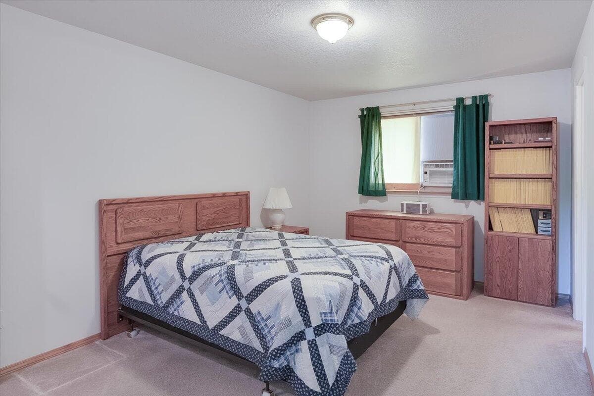 Photo of 1712 SW 35th Street 14 of 26