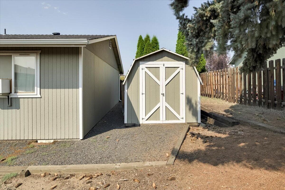Photo of 1712 SW 35th Street 22 of 26