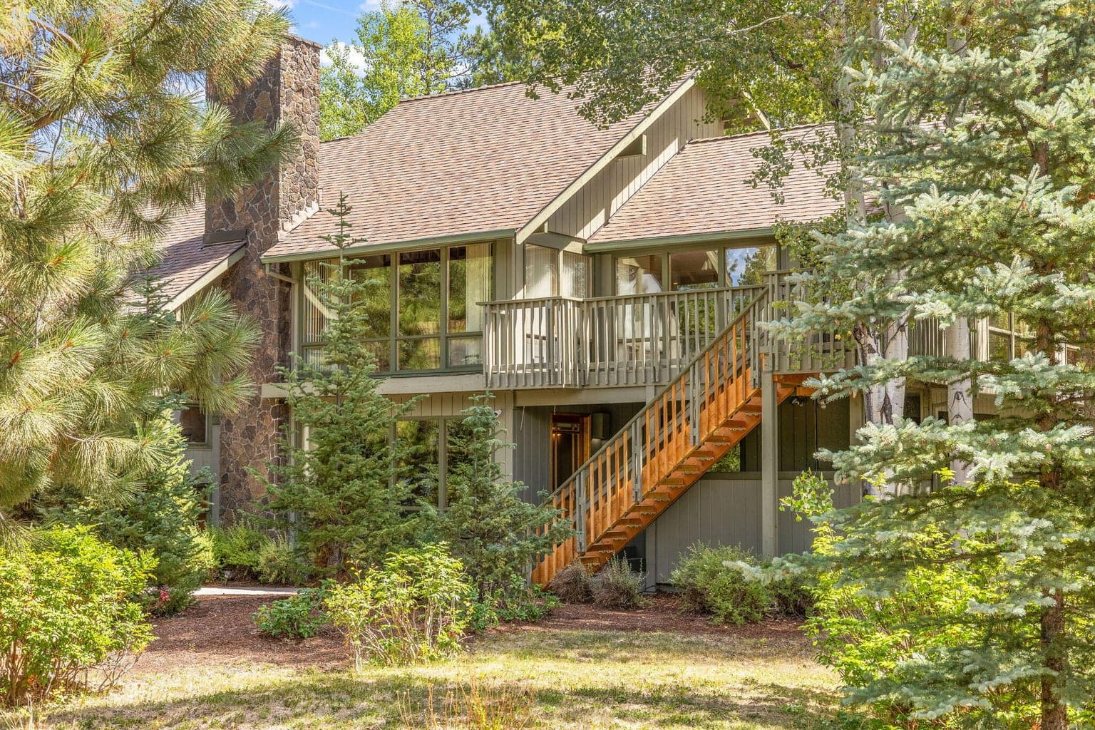 Photo of 56835 Deschutes Lane 2 of 48