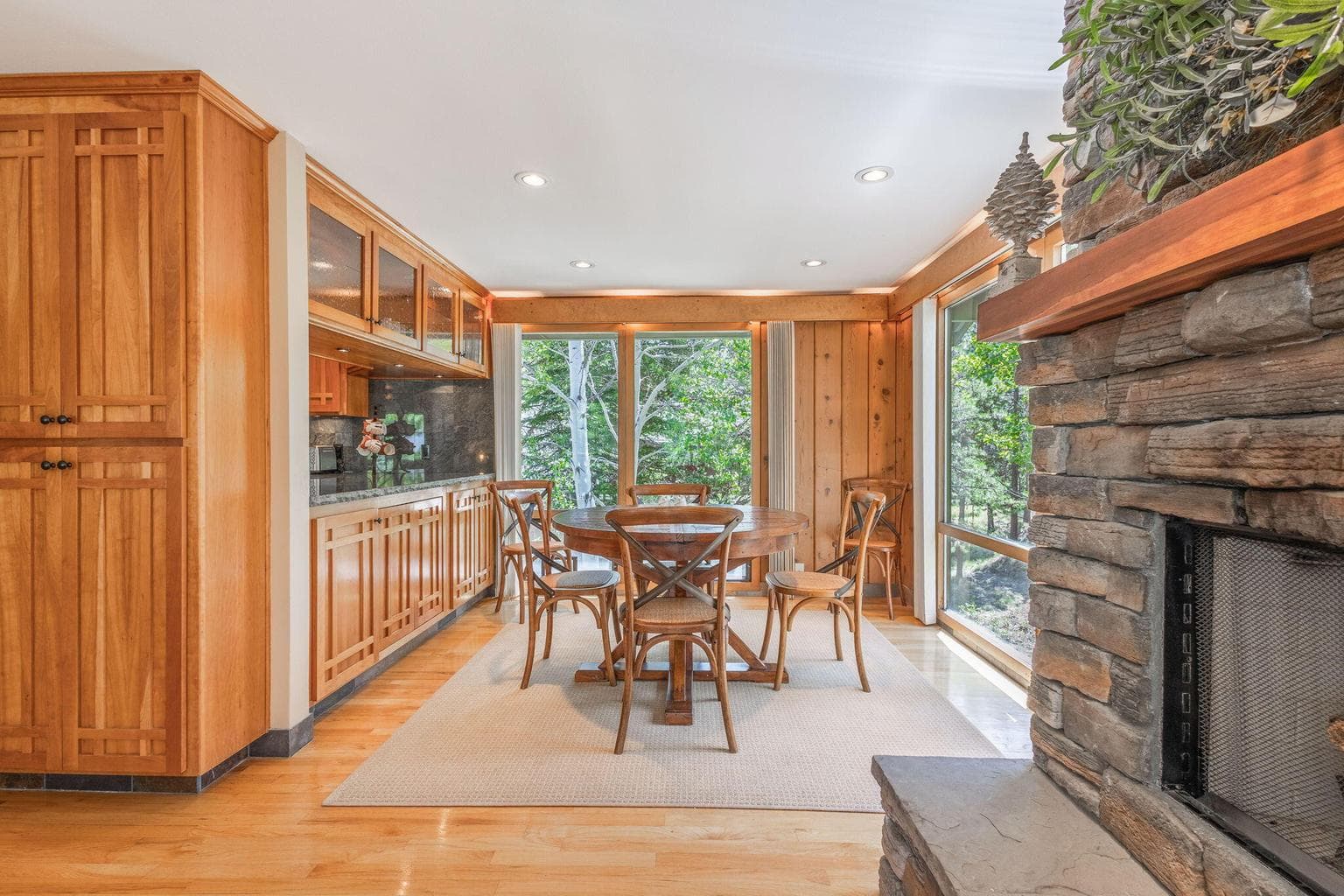 Photo of 56835 Deschutes Lane 9 of 48