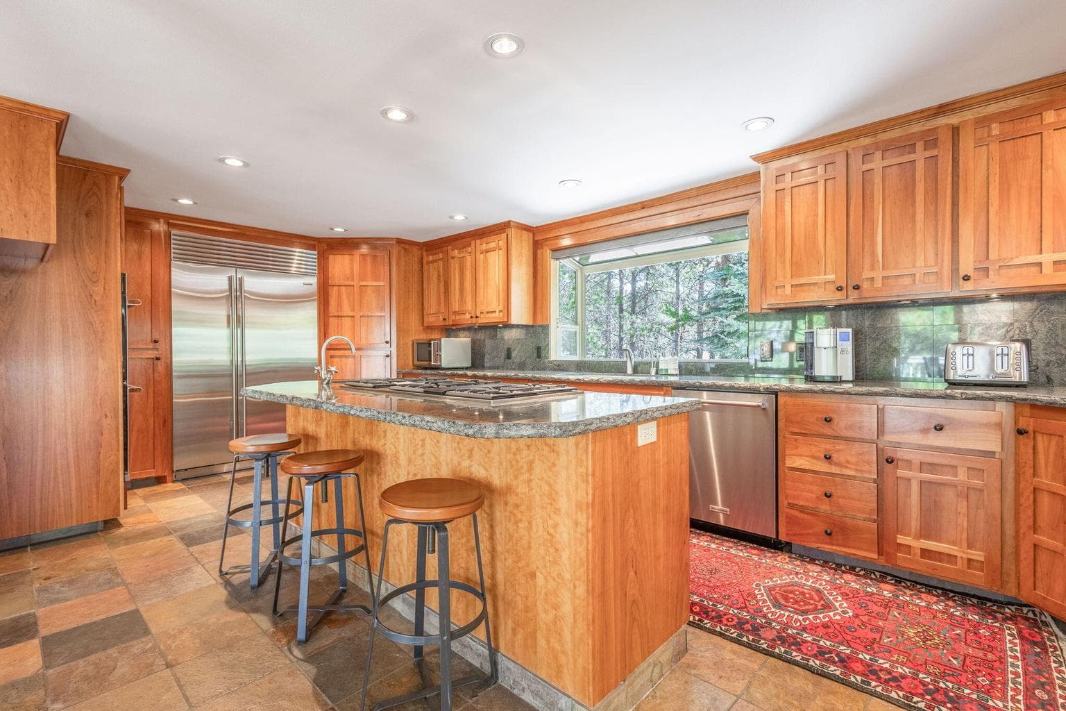 Photo of 56835 Deschutes Lane 12 of 48