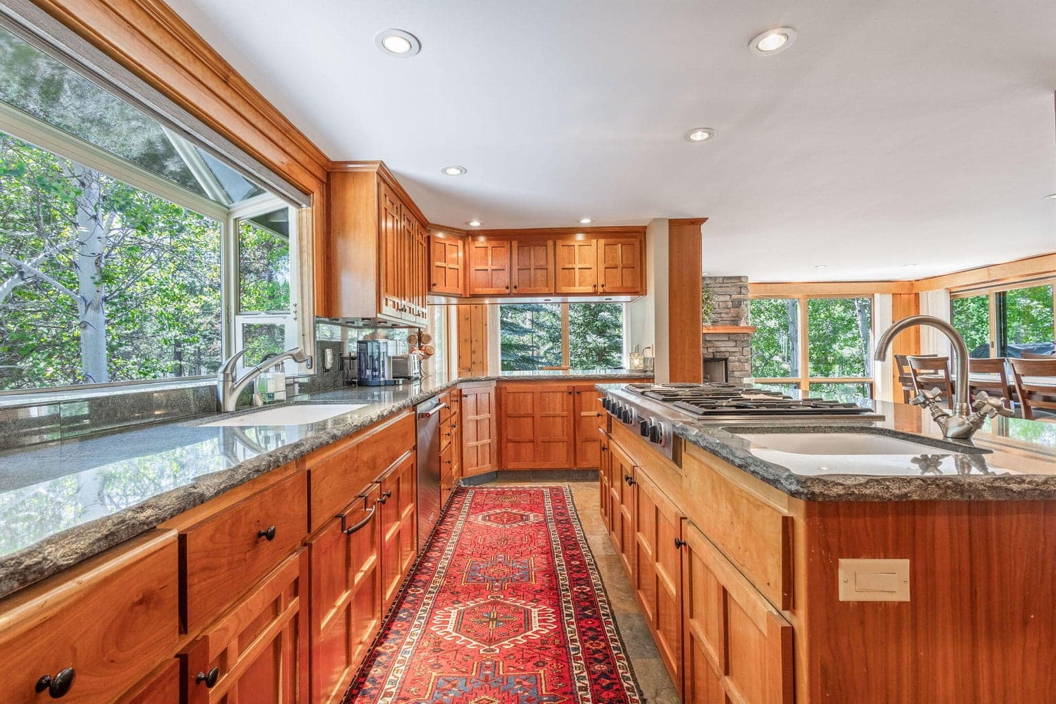 Photo of 56835 Deschutes Lane 15 of 48