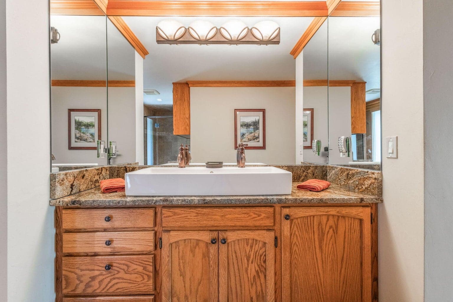 Photo of 56835 Deschutes Lane 20 of 48