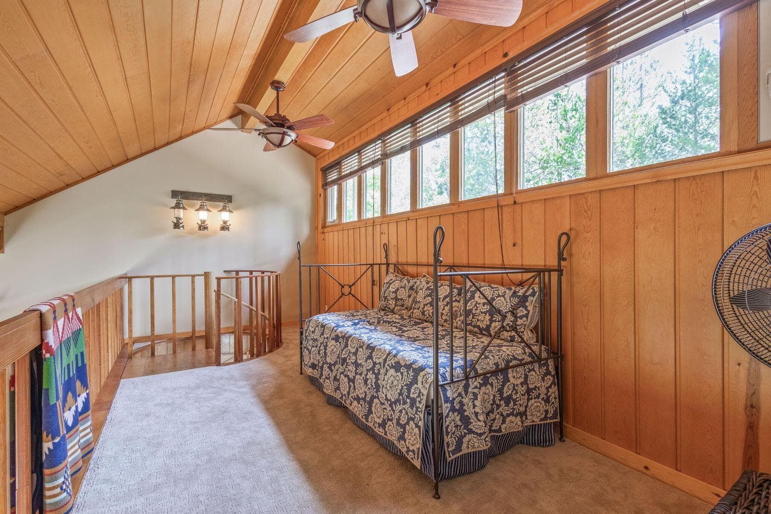 Photo of 56835 Deschutes Lane 28 of 48
