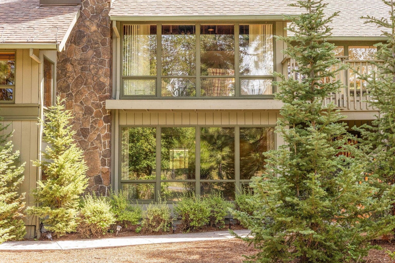 Photo of 56835 Deschutes Lane 42 of 48