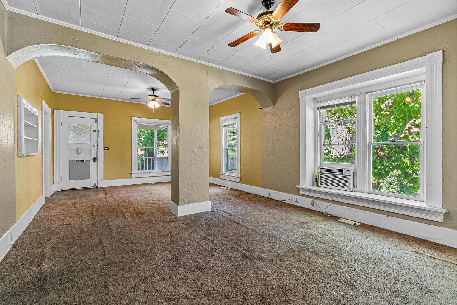 Photo of 753 Siskiyou 5 of 28