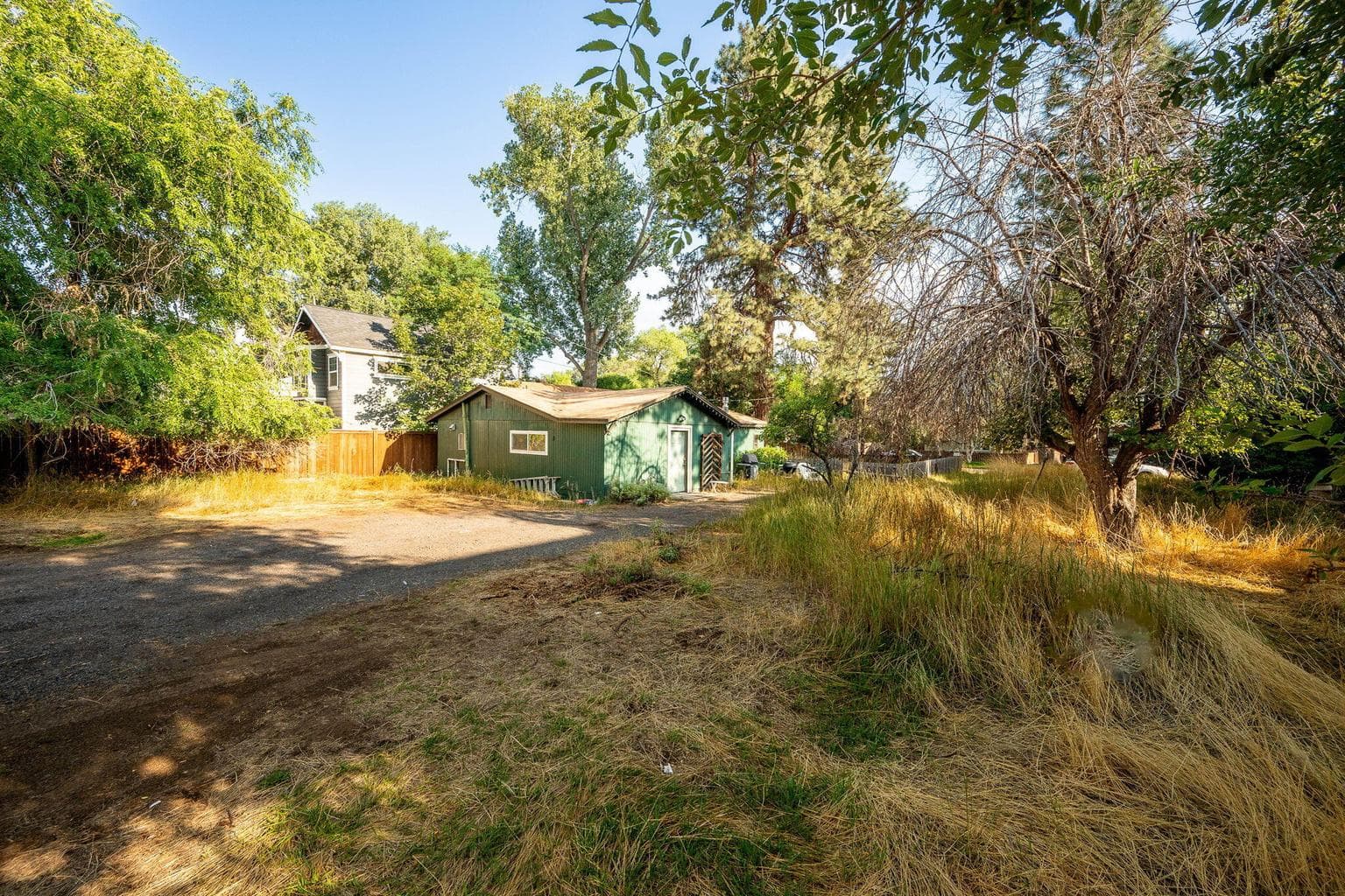 Photo of 720 NW Ogden Avenue 36 of 37