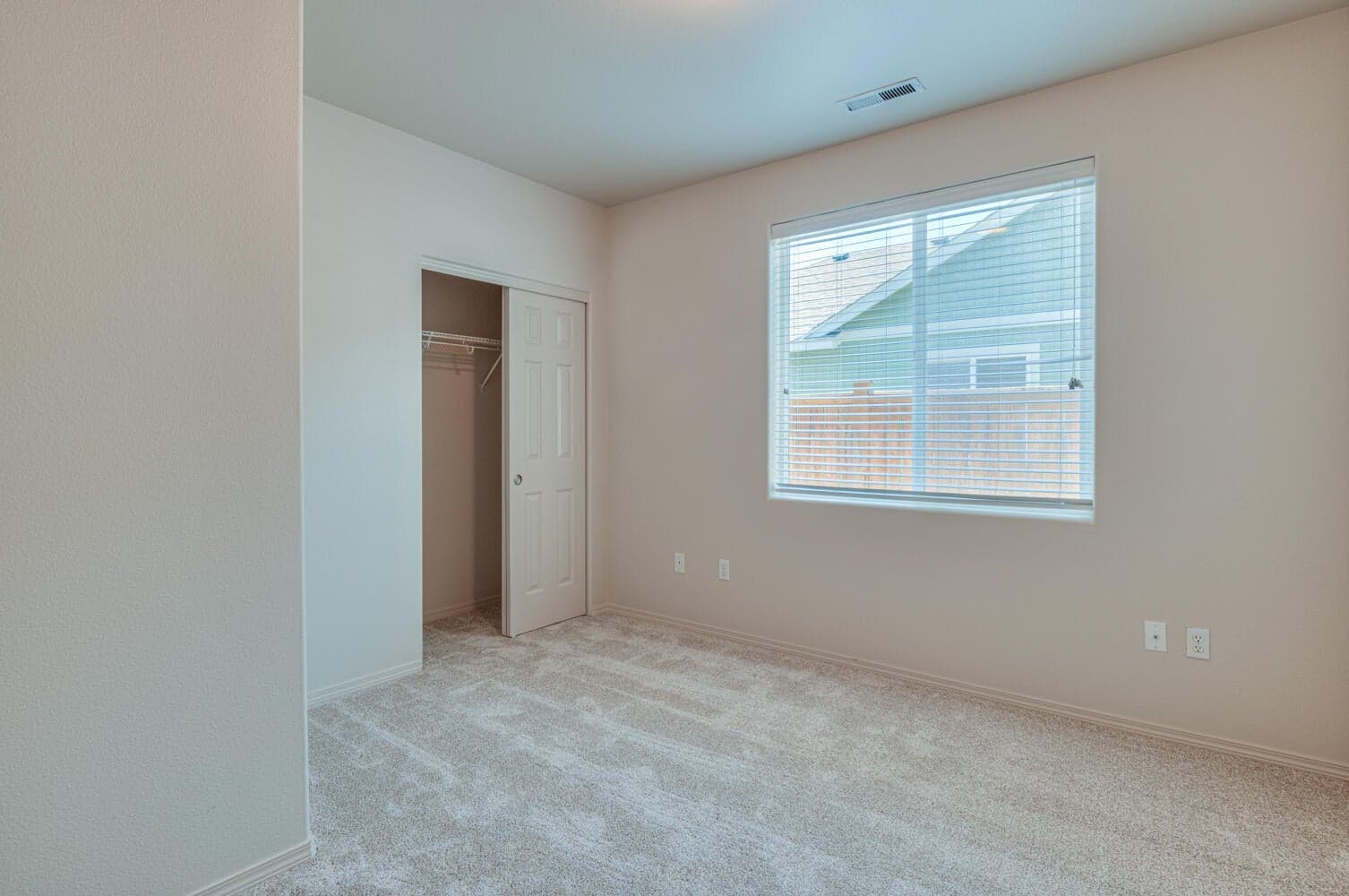 Guest bedroom