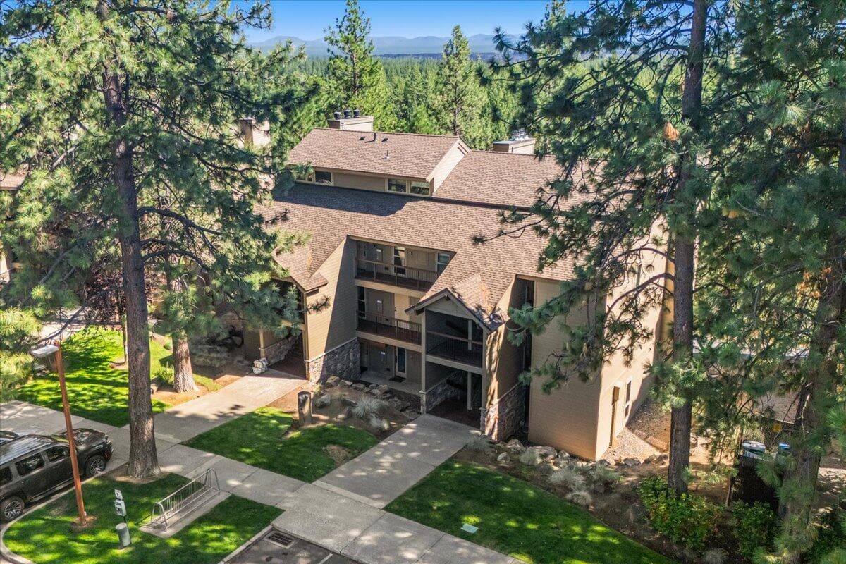 Photo of 18575 SW Century Drive 31 of 37
