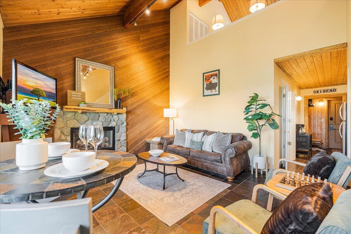 Photo of 18575 Century 2 of 37