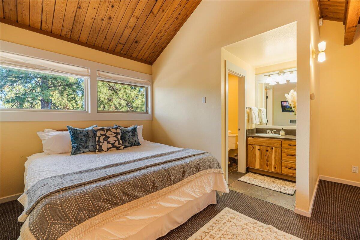 Photo of 18575 SW Century Drive 22 of 37