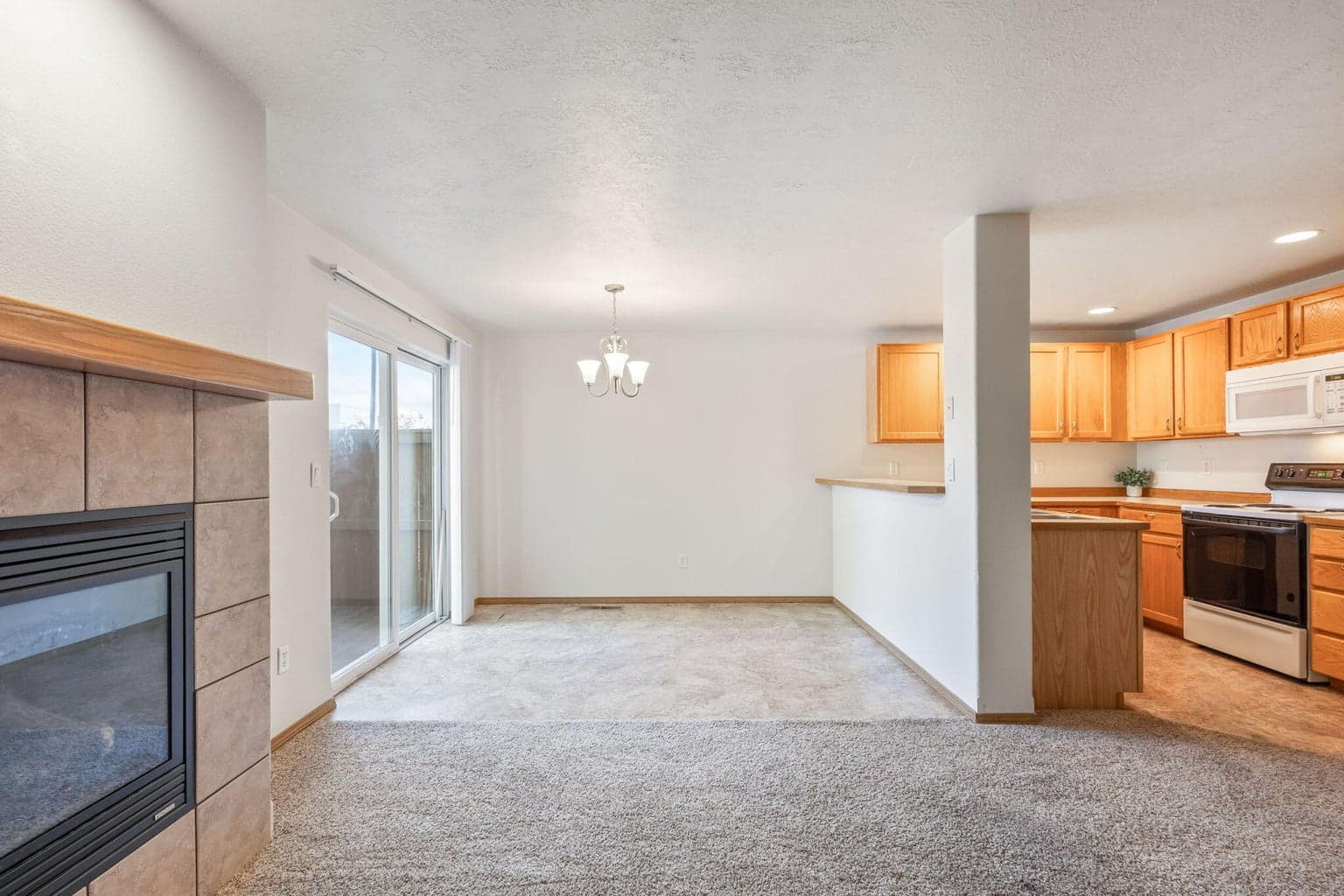 Photo of 1444 SW 16th Street 9 of 33