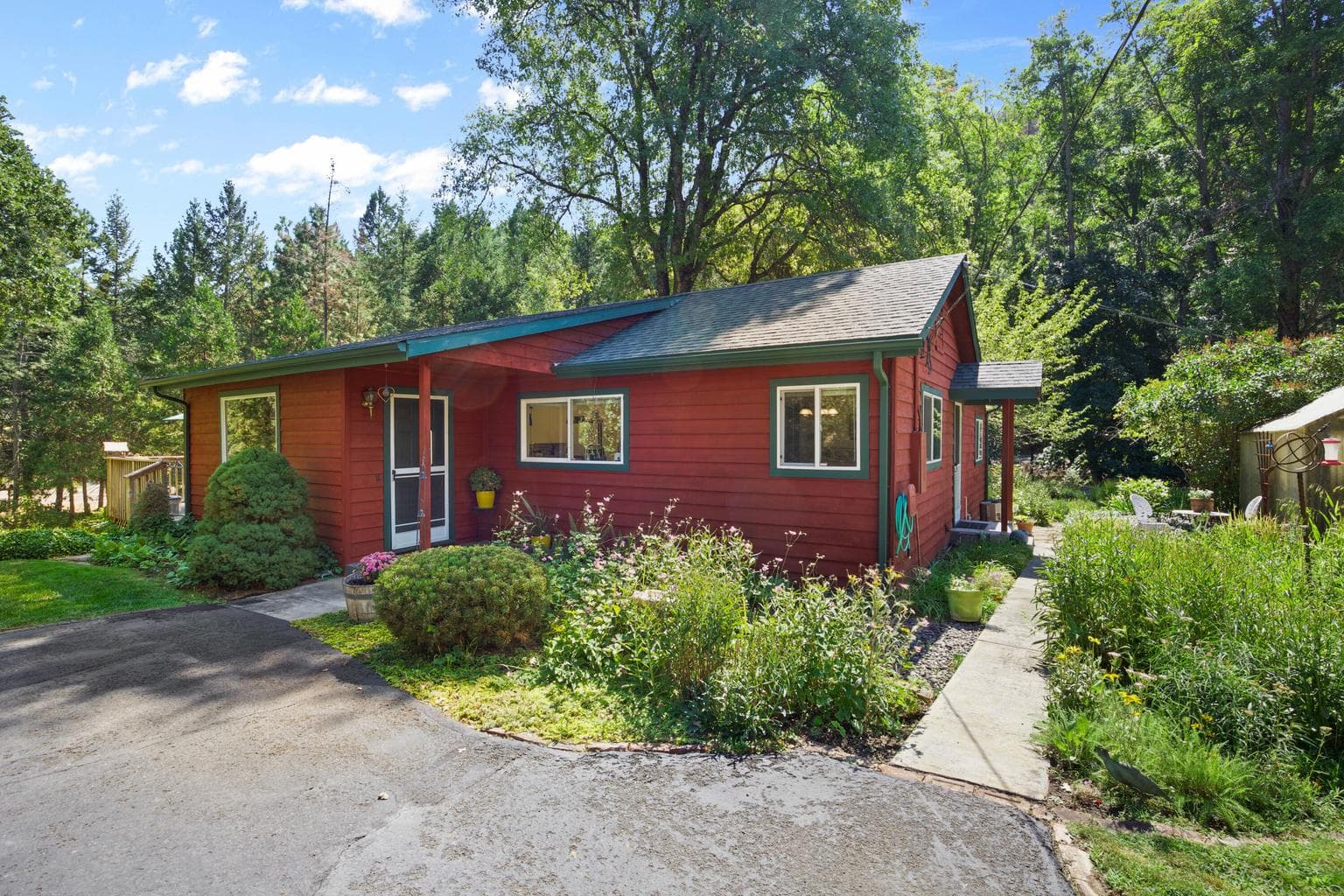 Photo of 3808 Andrews 2 of 32
