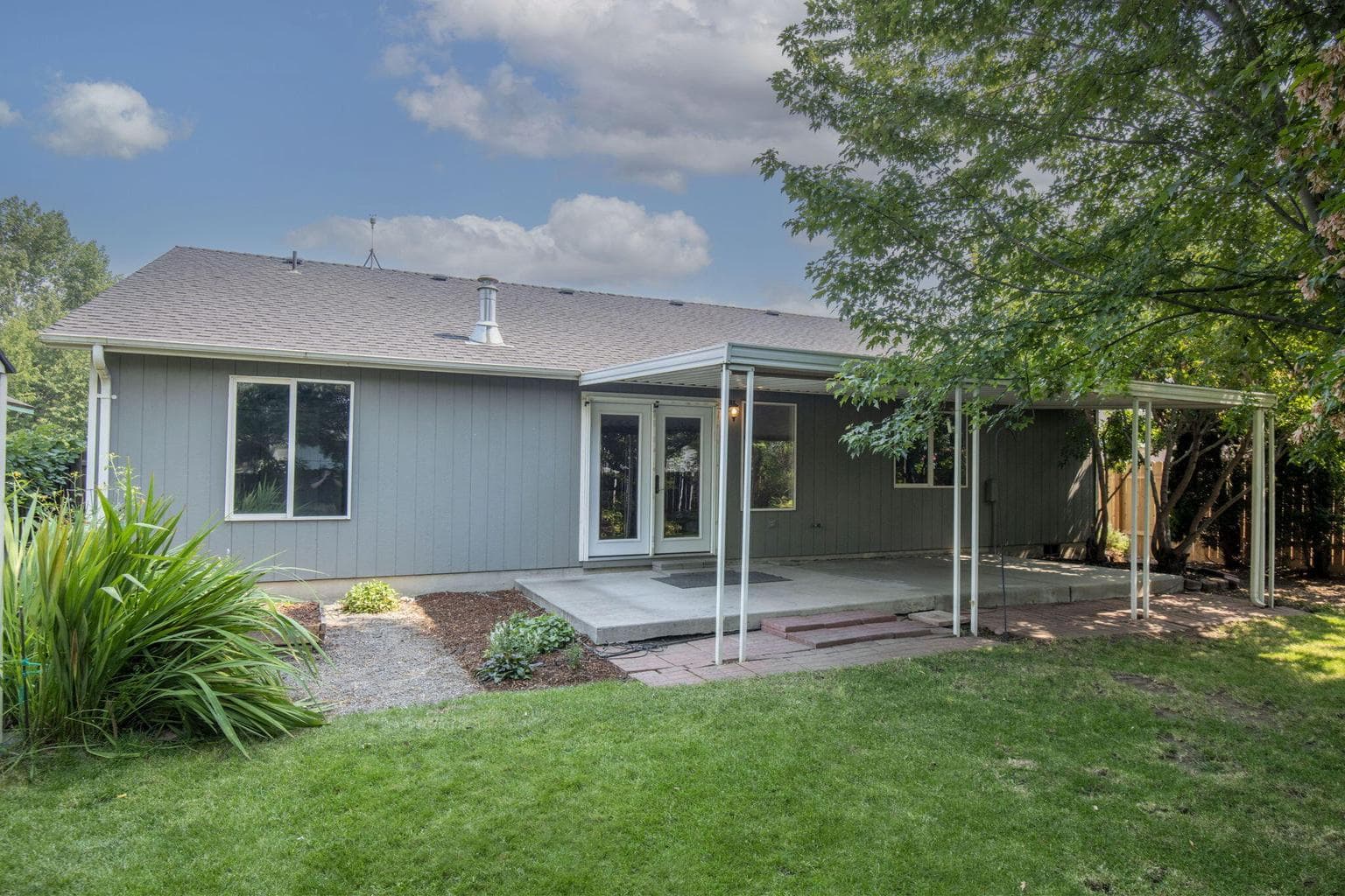 Photo of 1829 NE 7th Street 21 of 30