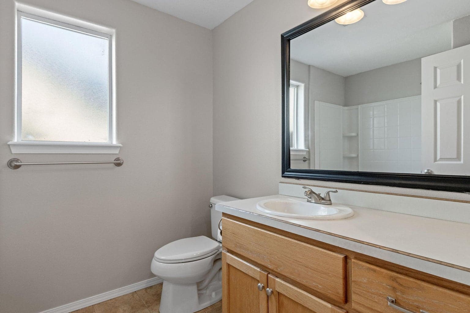 Photo of 1829 NE 7th Street 17 of 30