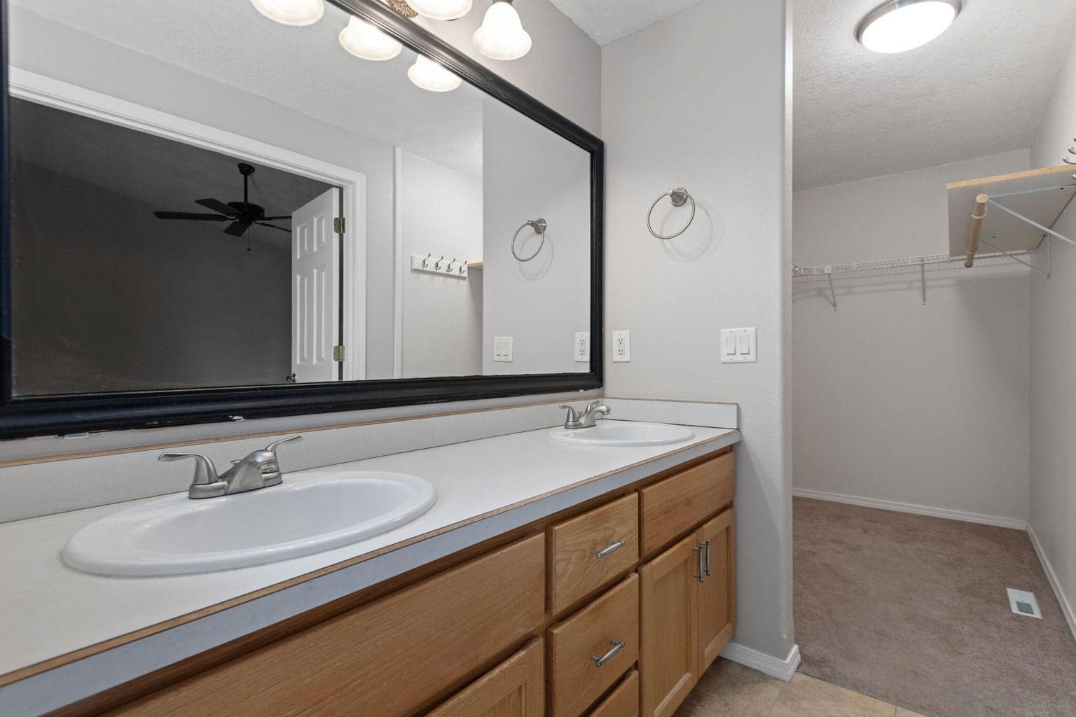 Photo of 1829 NE 7th Street 14 of 30