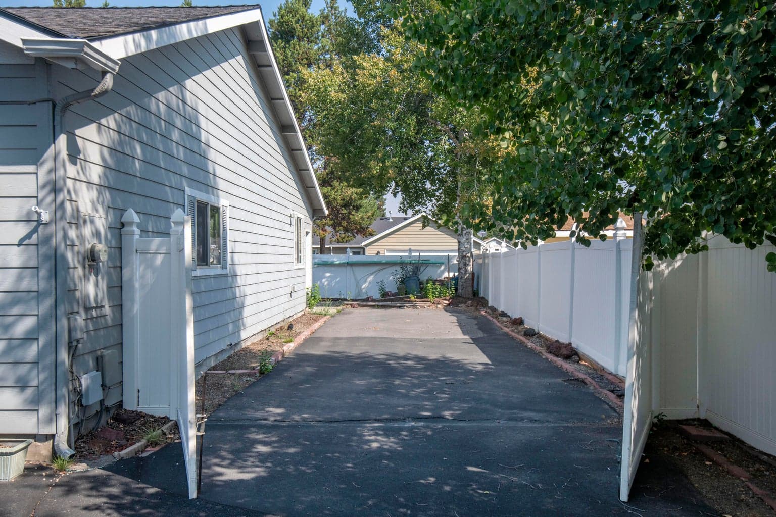 RV Parking on Side