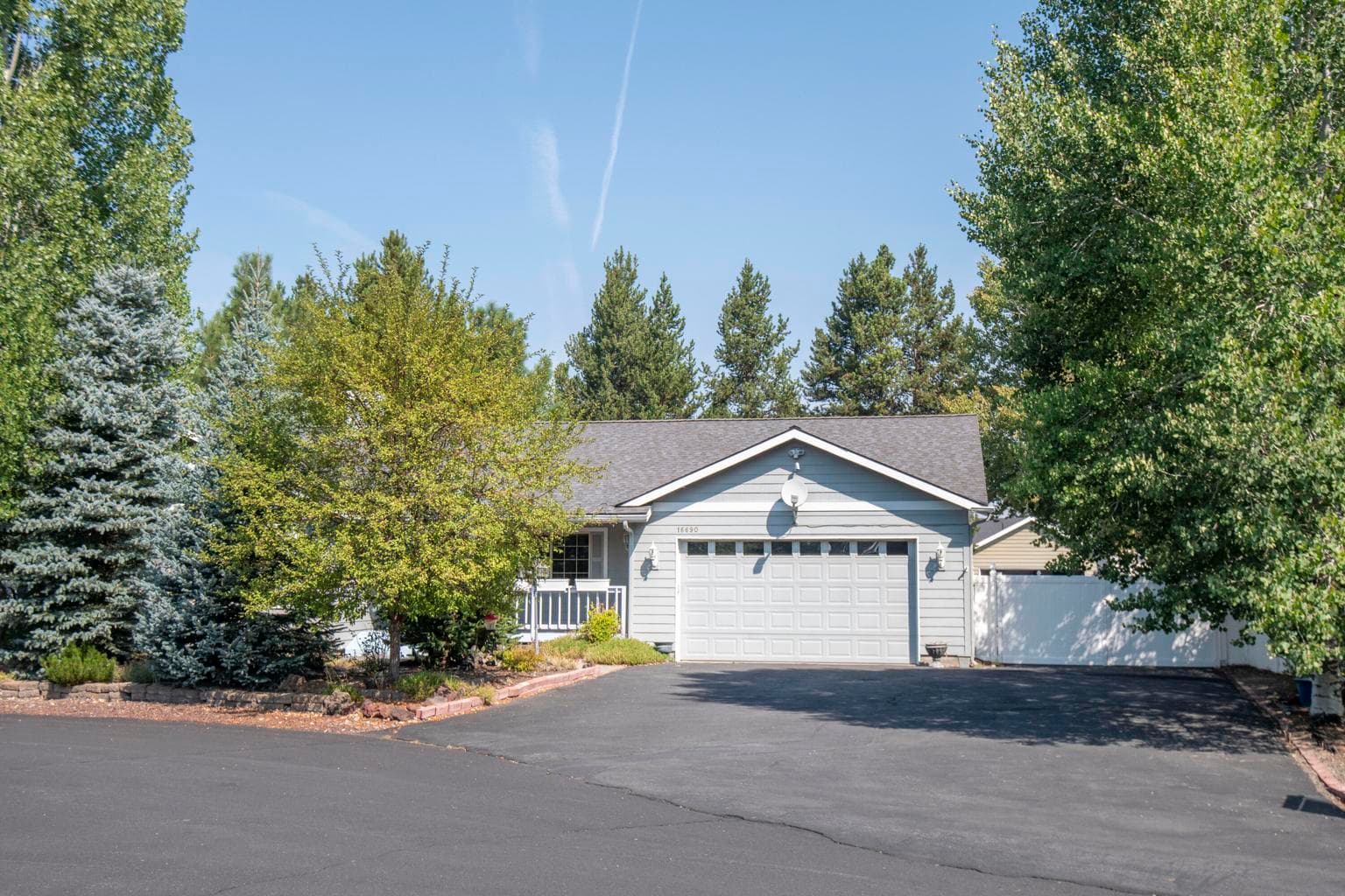 Photo of 16690 Oakridge Place 37 of 39