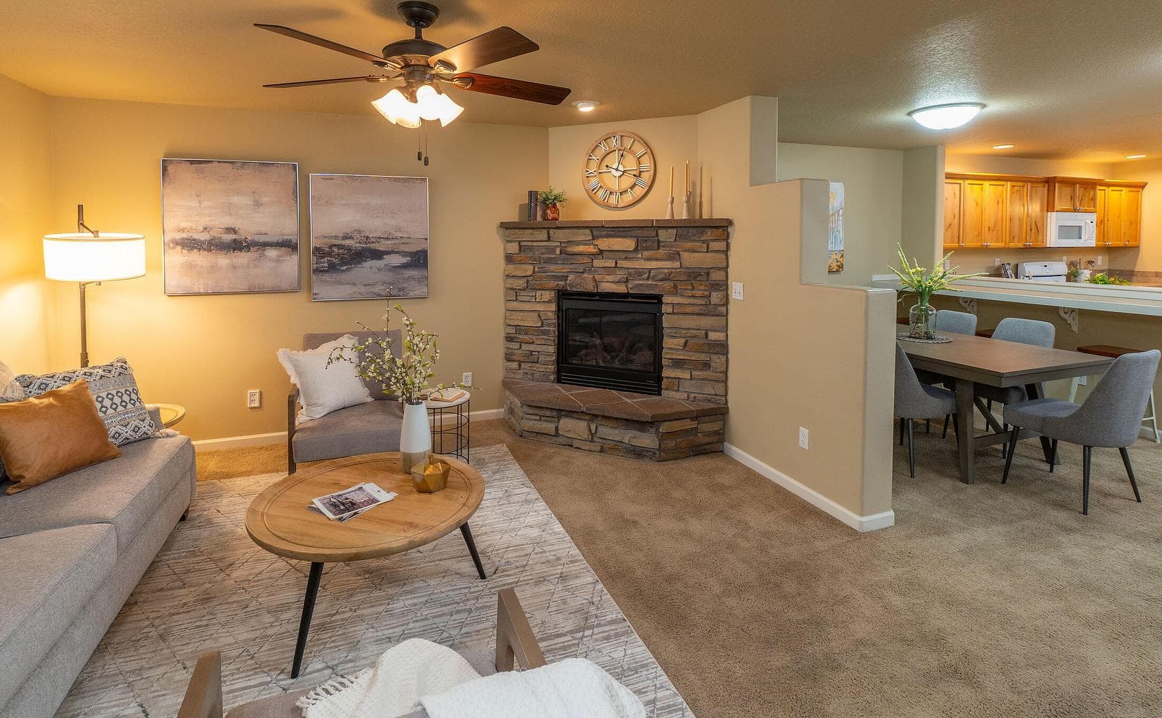 Photo of 2822 Elm 5 of 29