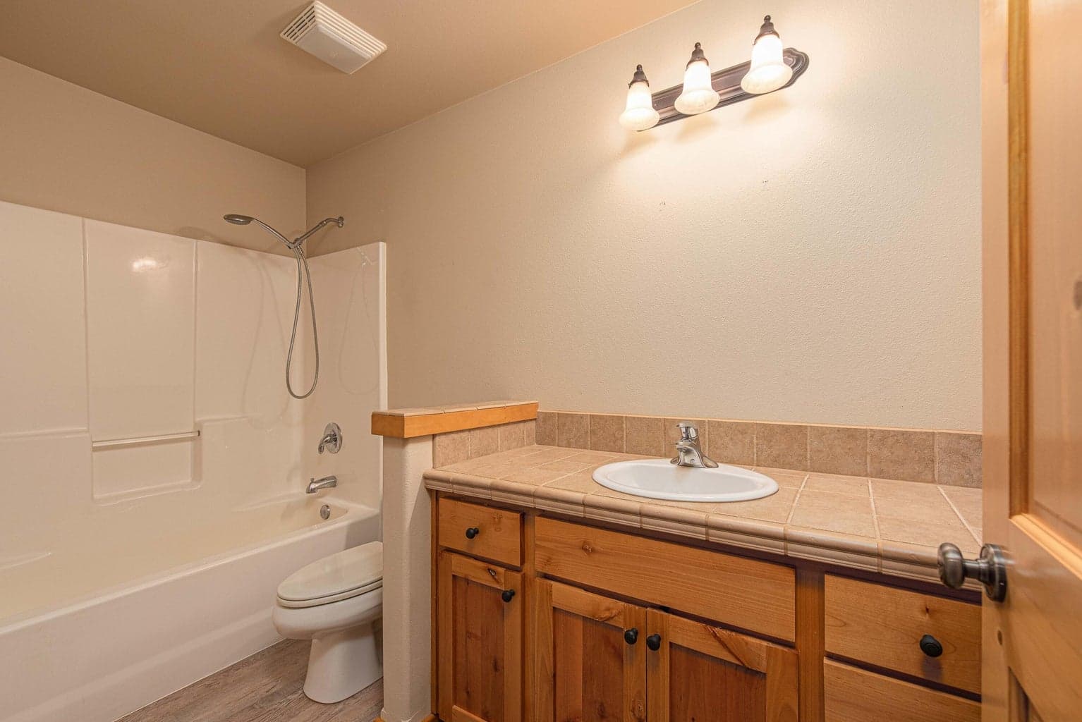 Secondary bathoom