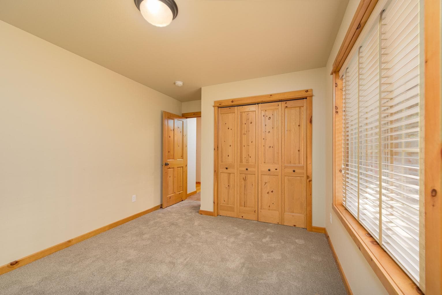 Office/den/third bedroom