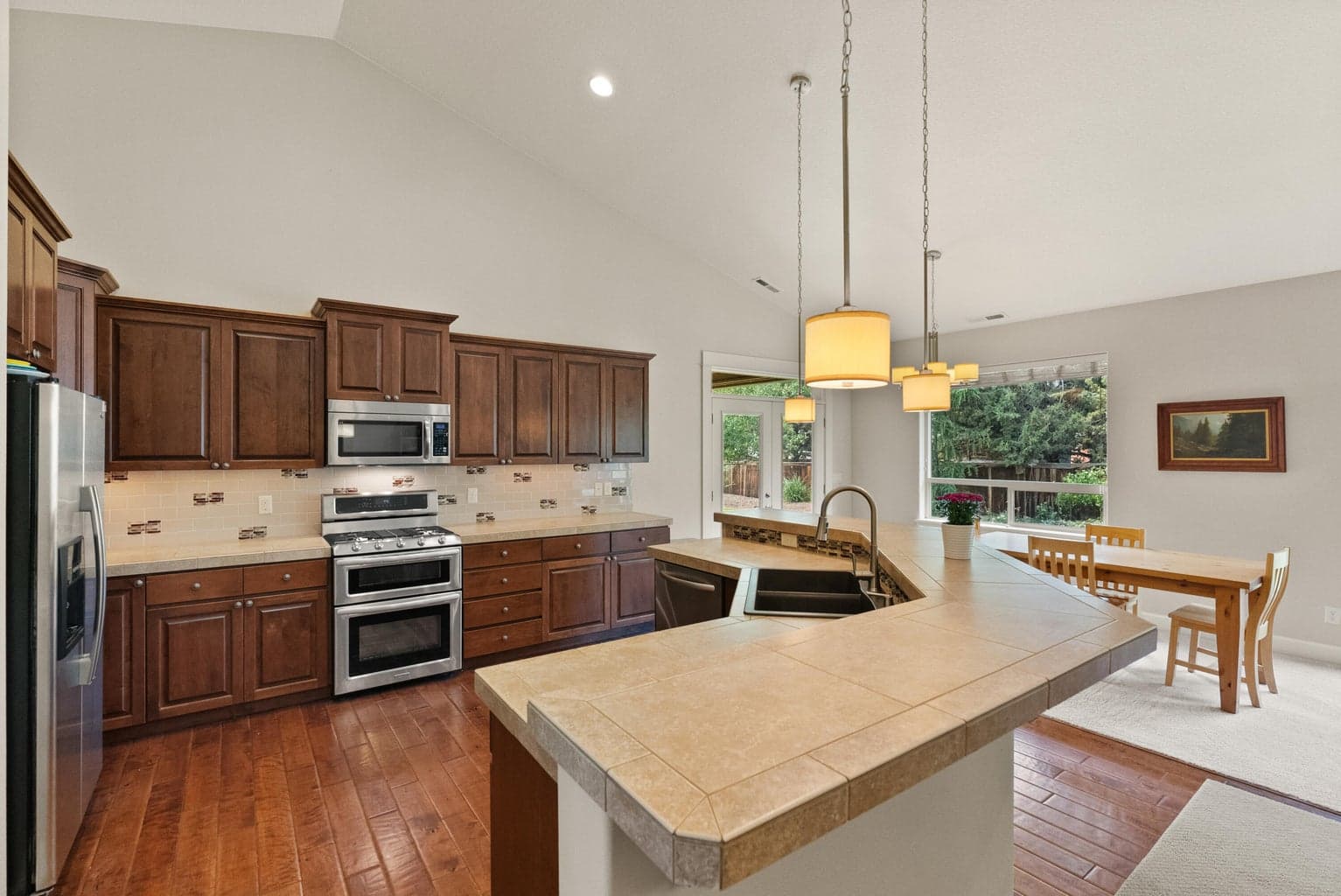 Photo of 61551 SE Baptist Way 8 of 38