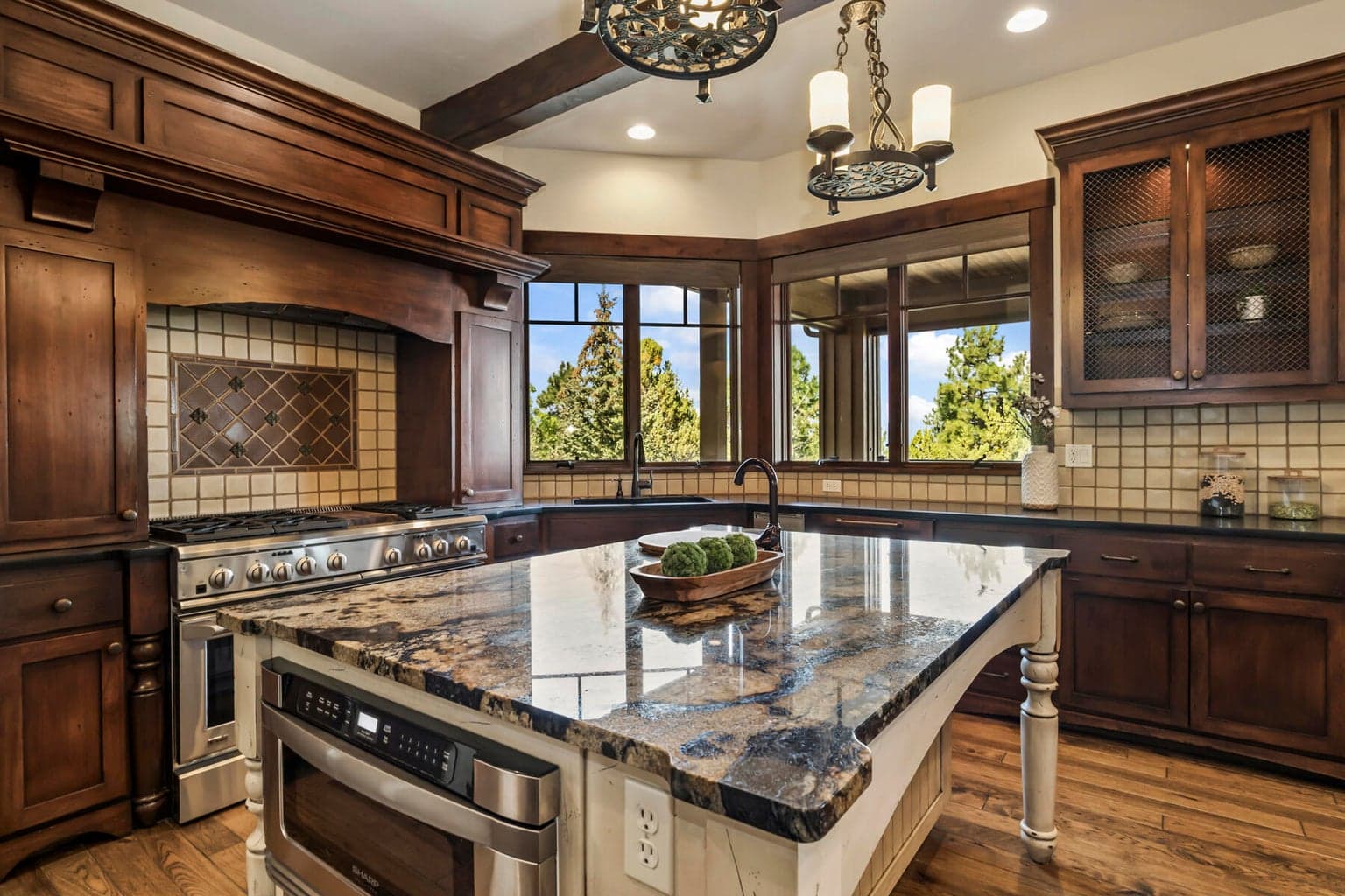 Photo of 1564 NW Overlook Drive 26 of 59