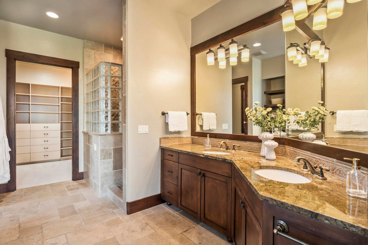Photo of 1564 NW Overlook Drive 35 of 59