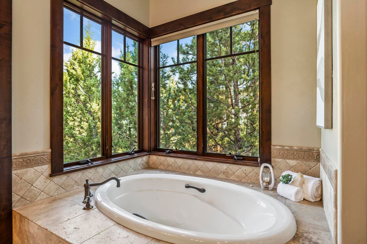 Photo of 1564 NW Overlook Drive 36 of 59