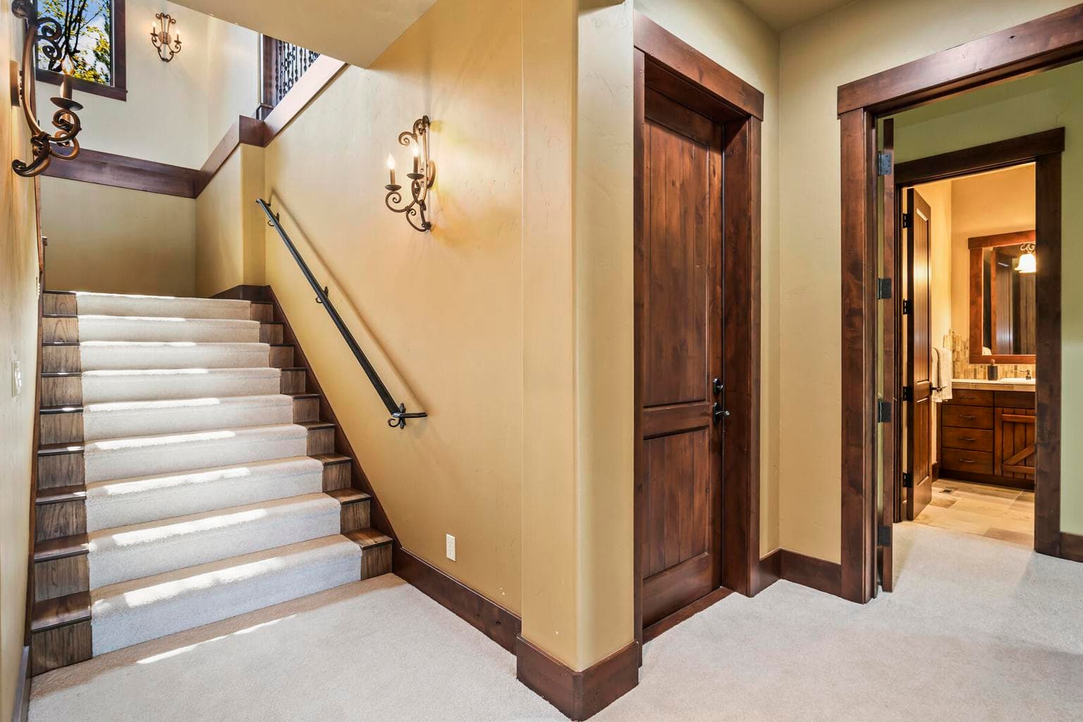 Photo of 1564 NW Overlook Drive 44 of 59