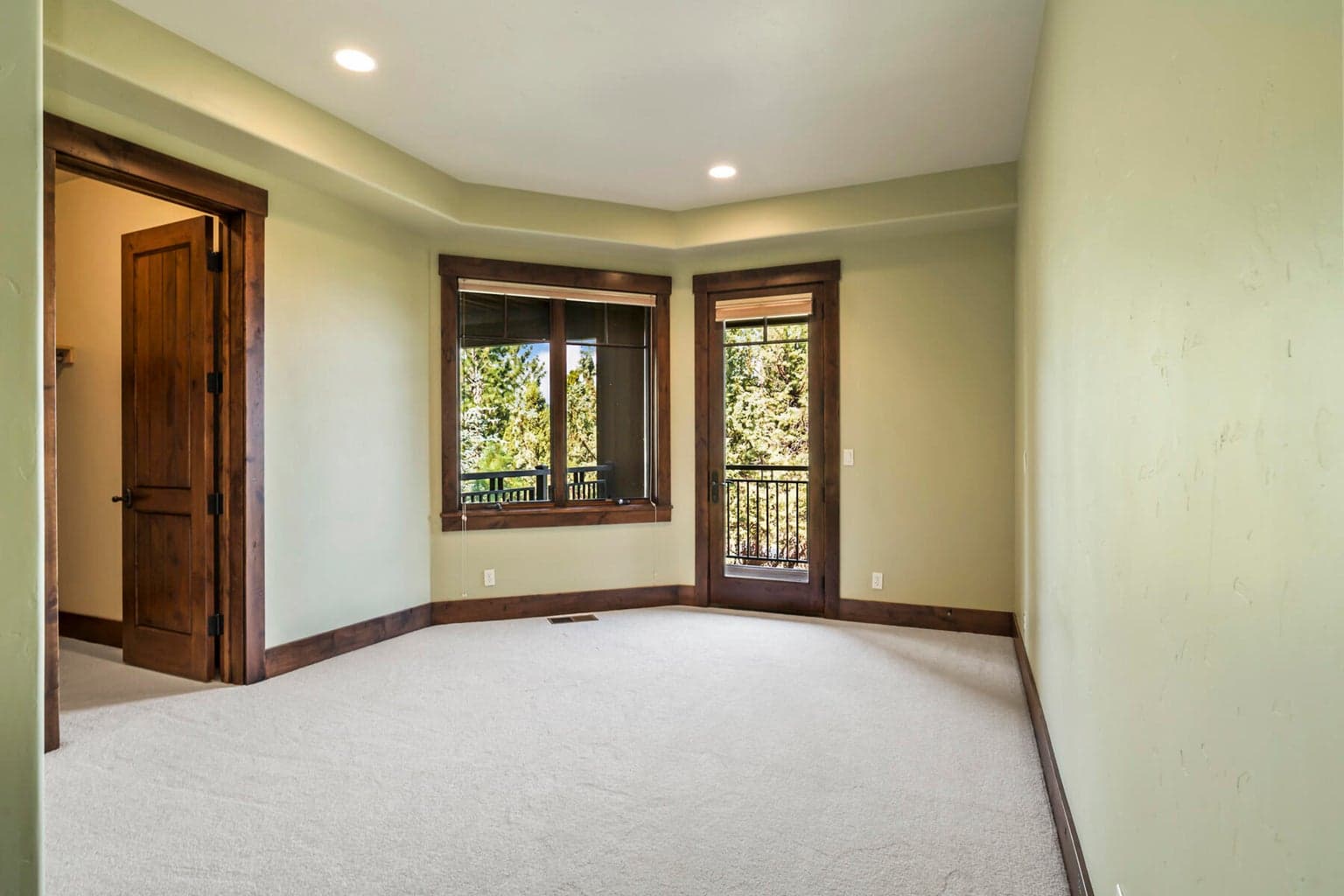 Photo of 1564 NW Overlook Drive 45 of 59