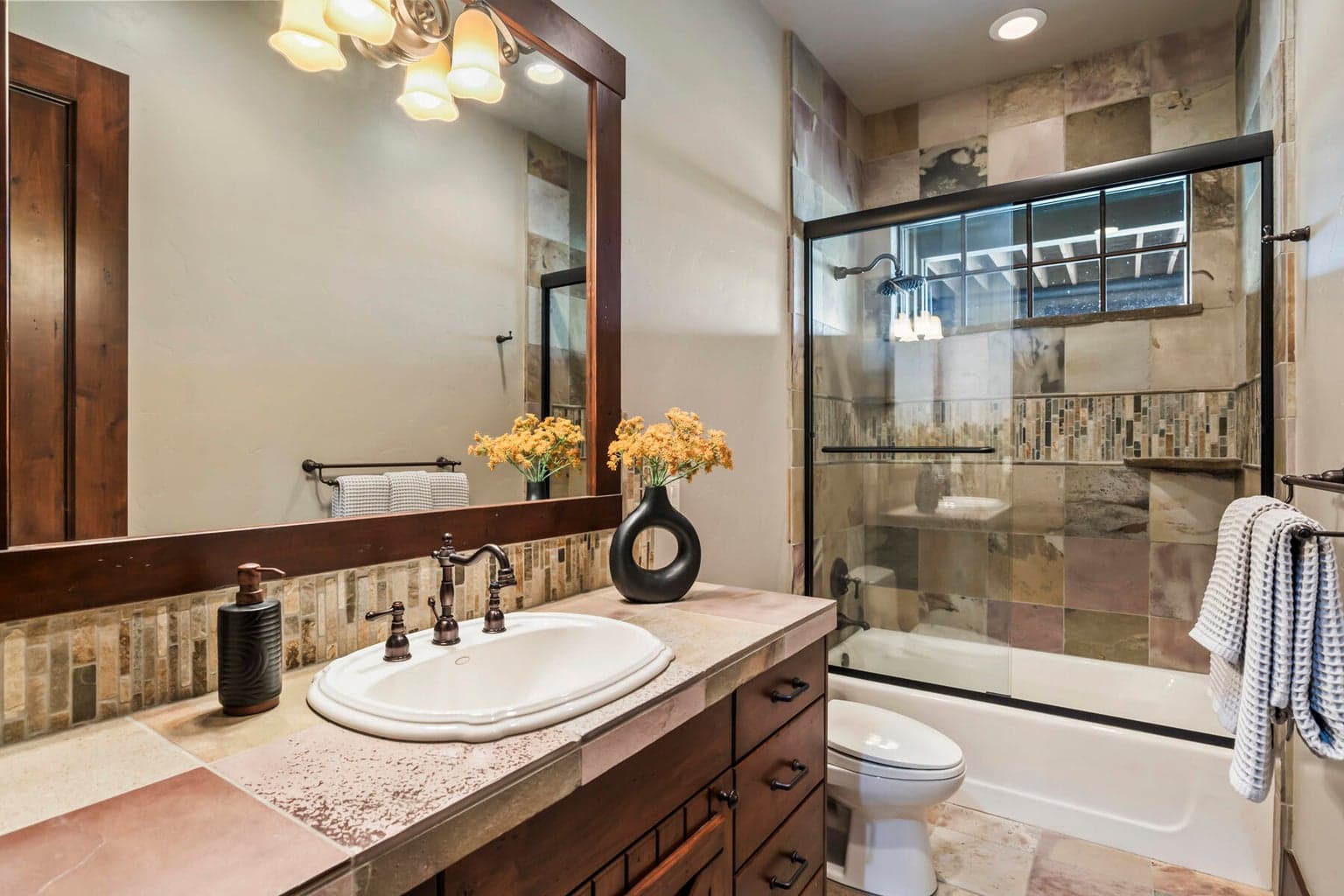 Photo of 1564 NW Overlook Drive 48 of 59