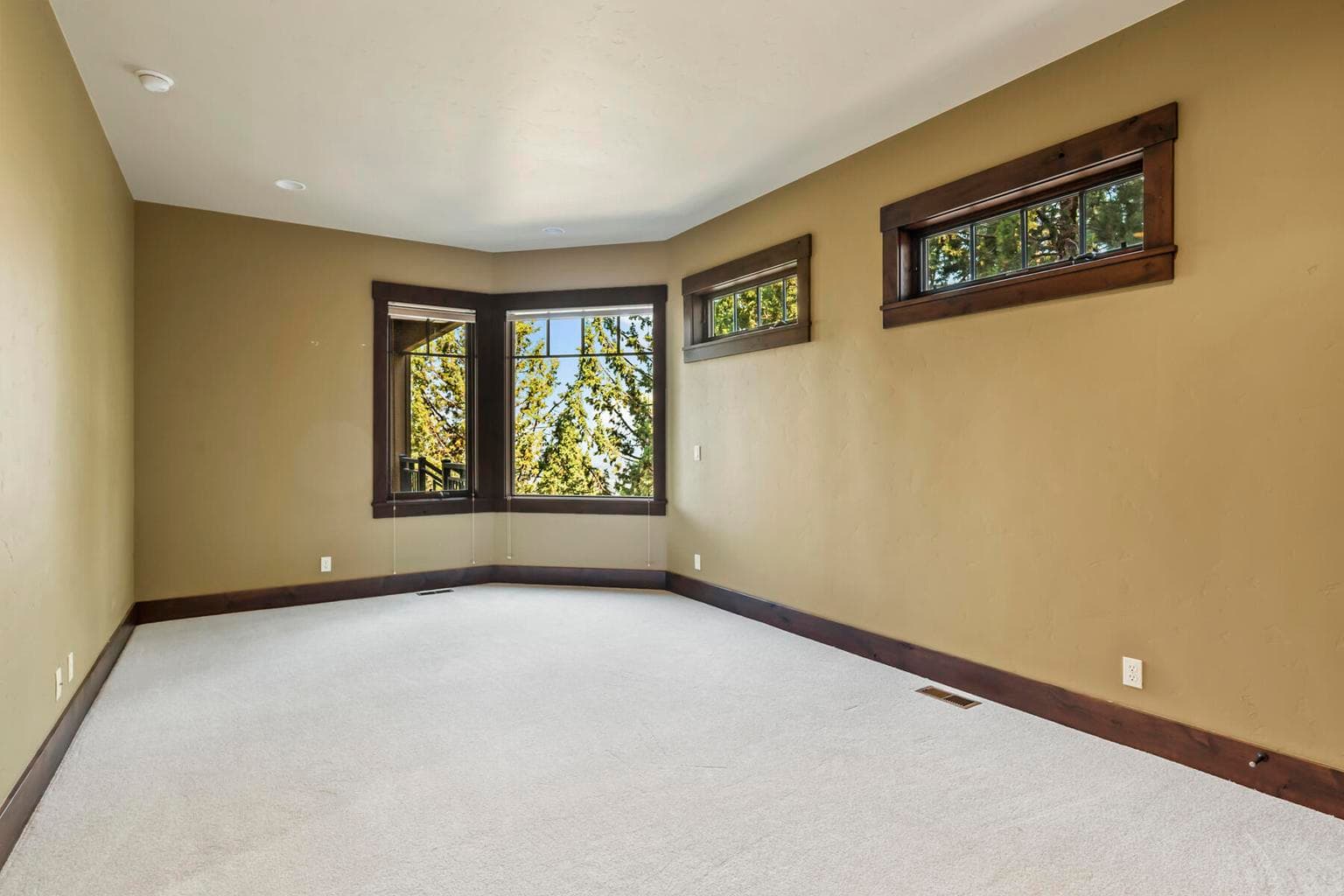Photo of 1564 NW Overlook Drive 50 of 59