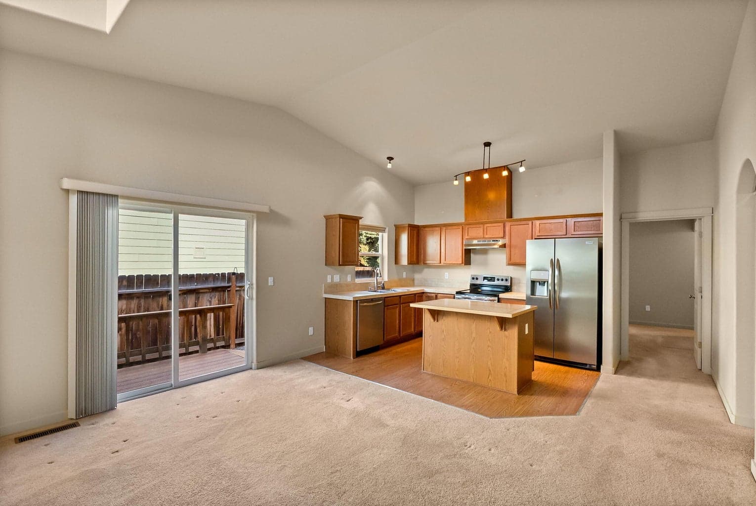 Photo of 2890 NE Jackdaw Drive 9 of 30