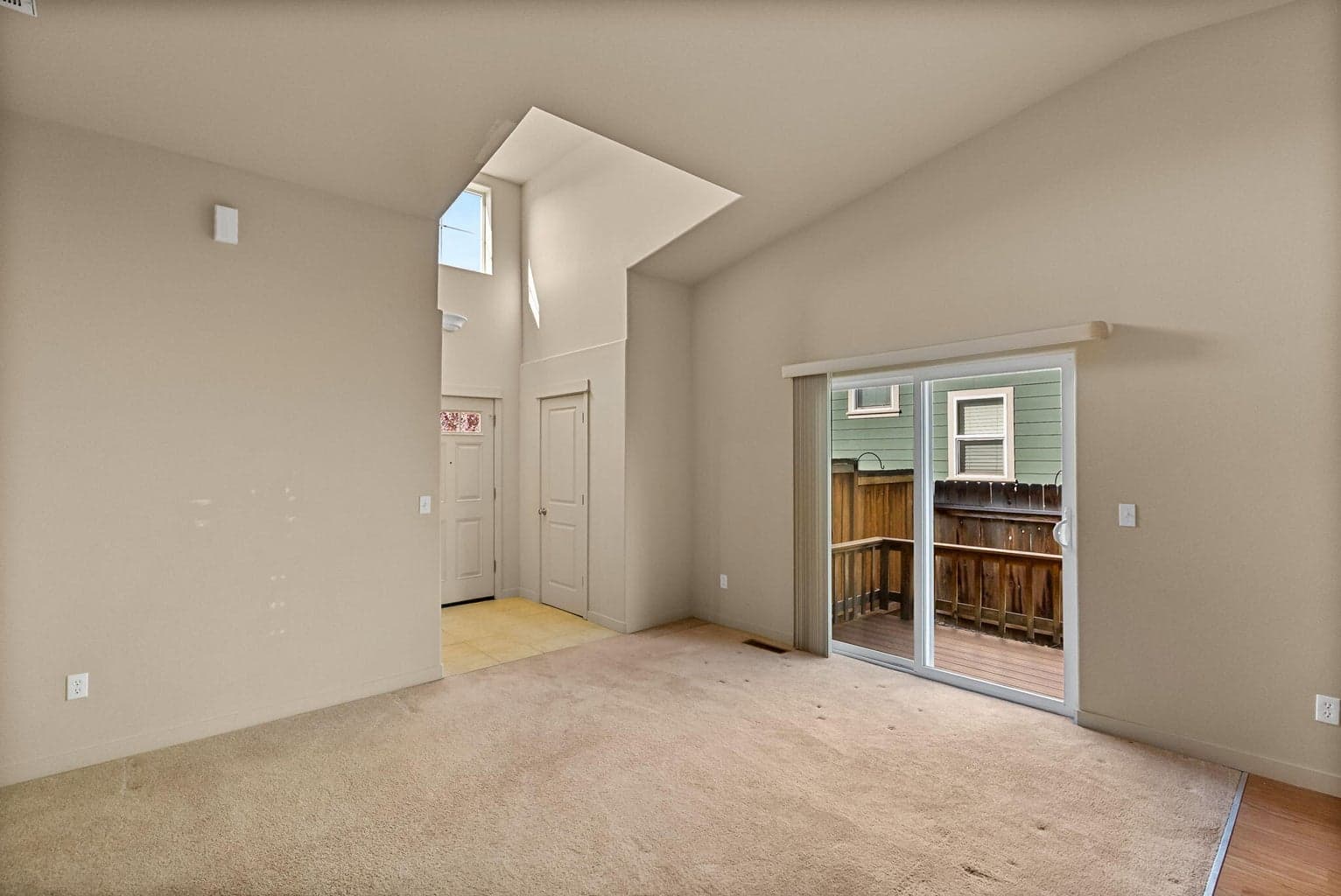 Photo of 2890 NE Jackdaw Drive 12 of 30