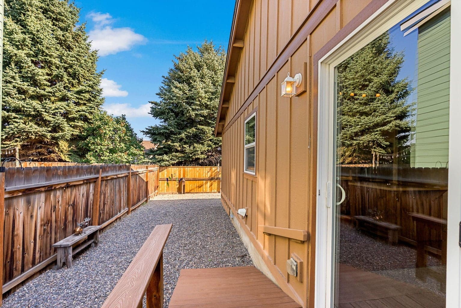 Photo of 2890 NE Jackdaw Drive 24 of 30