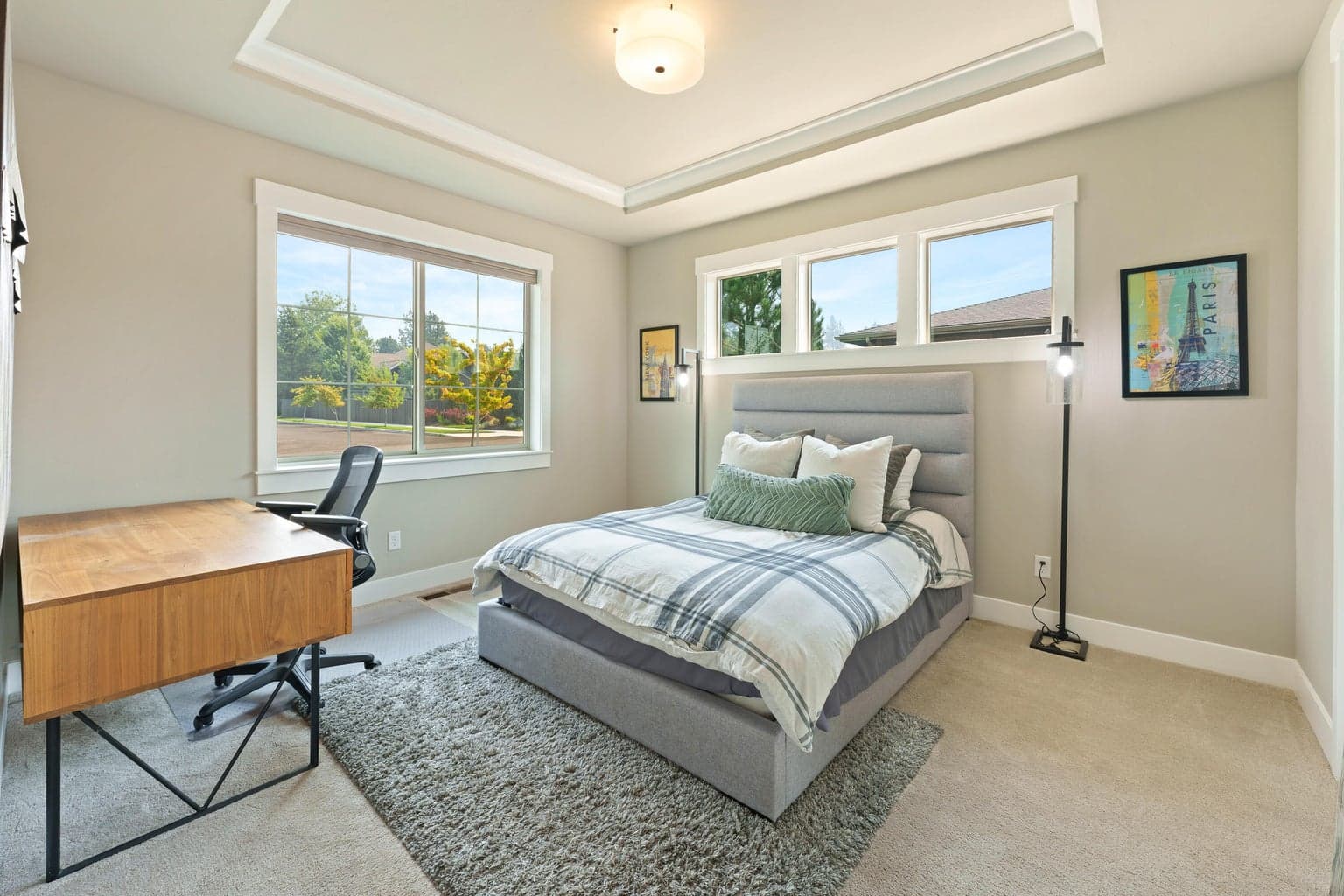Main level guest suite