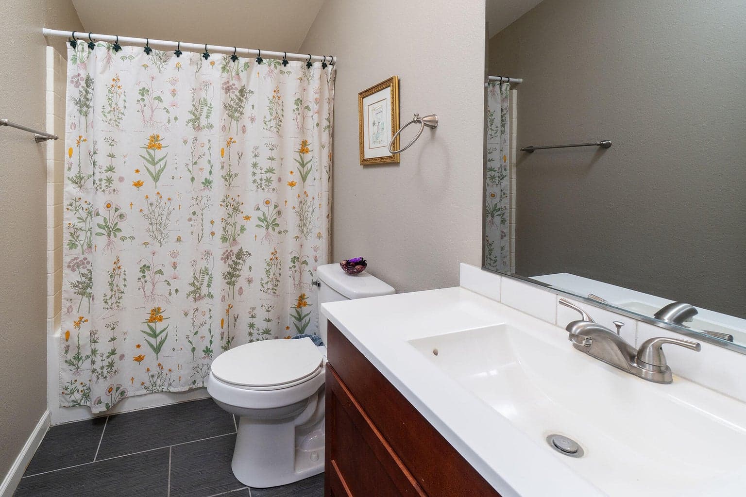 Photo of 1339 NW Drake Avenue 9 of 16