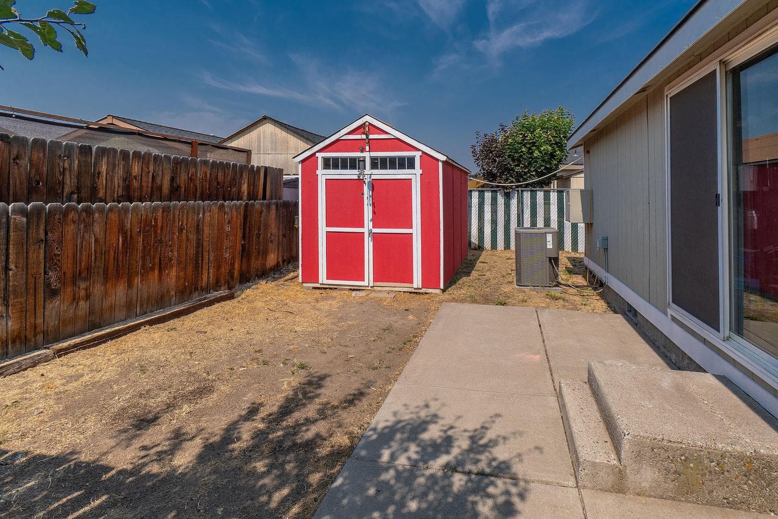 Photo of 1339 NW Drake Avenue 12 of 16