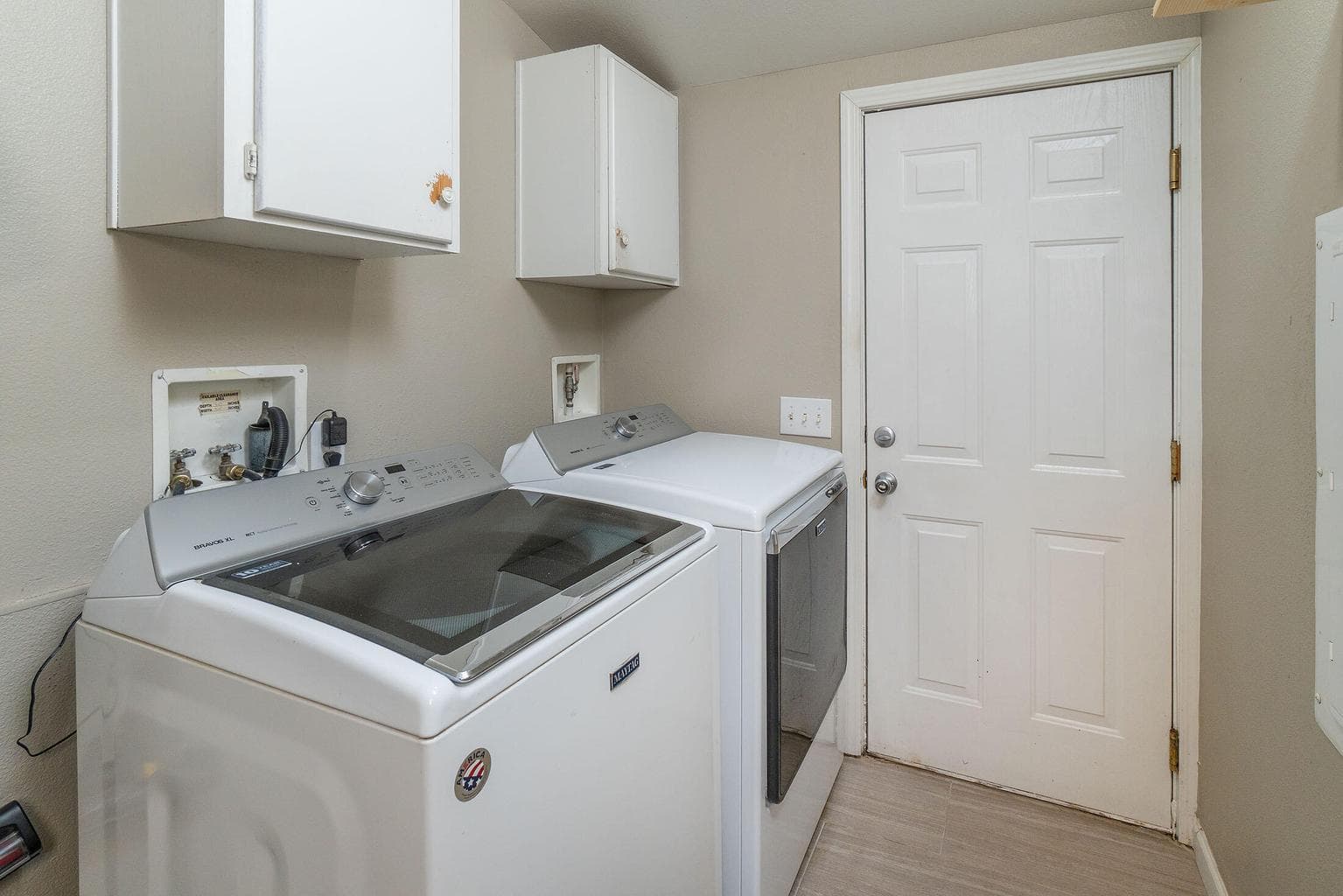 Photo of 1339 NW Drake Avenue 11 of 16