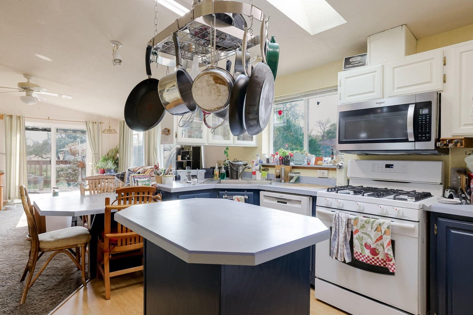 Photo of 9505 NE Gateway Avenue 7 of 38