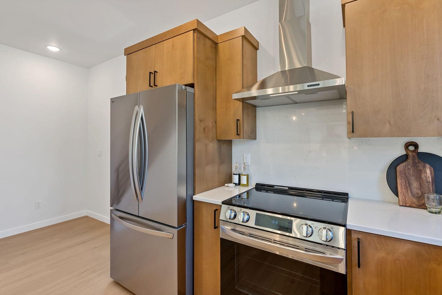 Photo of 123 NW Broadway Street 10 of 41